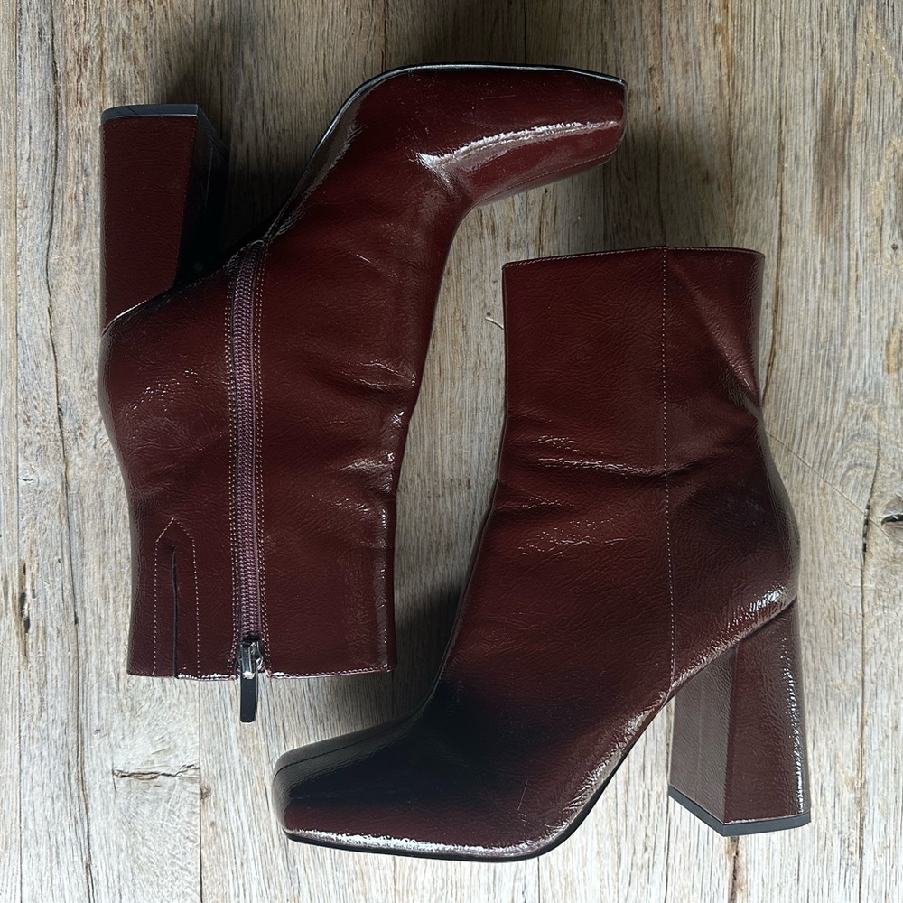 Nine West Spice Boots / Burgundy / Size 8 / mid calf / square toe /